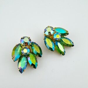 Vintage Aurora Borealis Crystal Clip On Earrings Gold Tone‎ Leaf Shape Gemstone